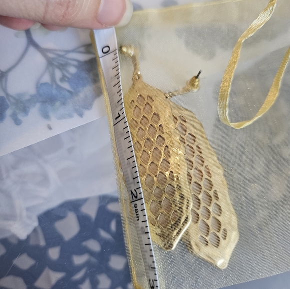 🔥NWOT pink and gold tone earrings - Picture 4 of 5